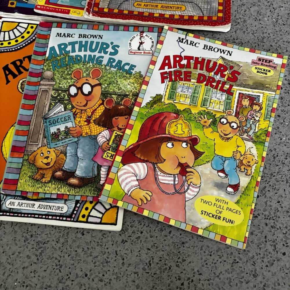 Lot 10 Arthur The Aardvark Vintage Story Books Gift Variety Children’s - Picture 5 of 5